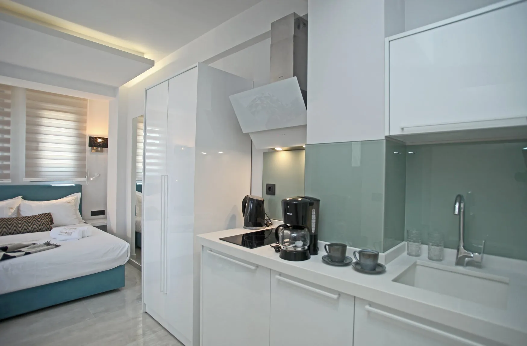 Tiara Holidays - Imagine Studios - Double room first floor - kitchen